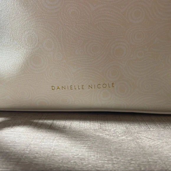 Danielle Nicole Legend of Zelda Princess Zelda backpack - Picture 4 of 7